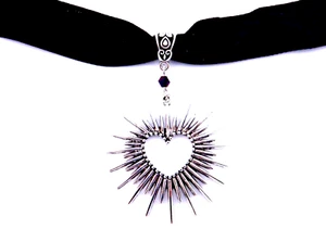 SPIKED SACRED HEART BLACK VELVET CHOKER NECKLACE gothic grunge necklace punk 2A - Picture 1 of 6