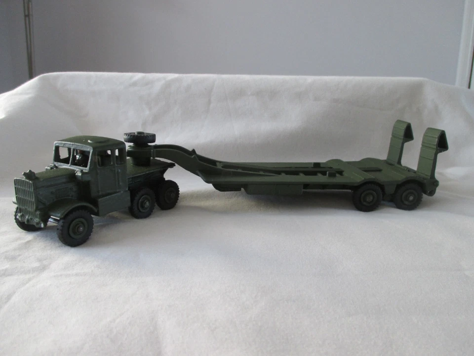 DINKY CODE 3 MILITARY 661 SCAMMELL - Image 1 of 4