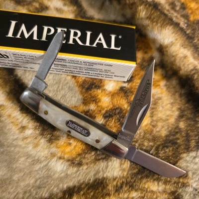 Schrade Imperial Cracked Ice Small Stockman 3 Blade Folding EDC Pocket Knife - Image 1 of 4