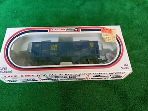 HO Life Like Delaware & Hudson 2-Bay Hopper Car D&H 5812 - Picture 1 of 6