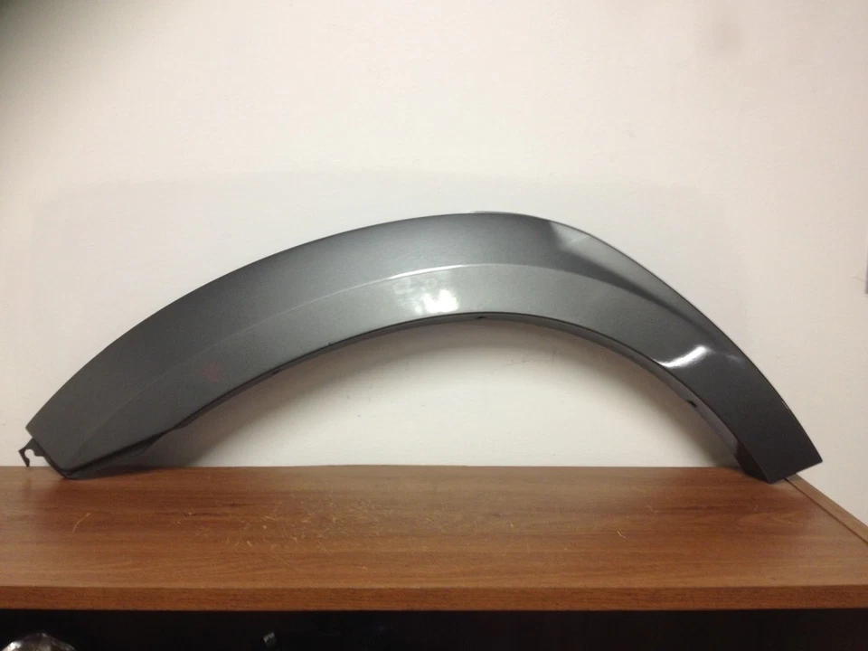 Buick Rendezvous 2002 guardabarros trasero derecho/pasajero moldeado acampanado *pestaña rota Foto 1 de 1
