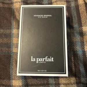 La Parfait Advanced Renewal Eye Serum * $199 MSRP * NIB * Anti-Aging * - Picture 1 of 3