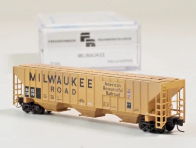 Z-scale Freudenreich FR MILWAUKEE  PS-2cd Covered Grain Hopper IN METAL ZF326Y - Image 1 of 4