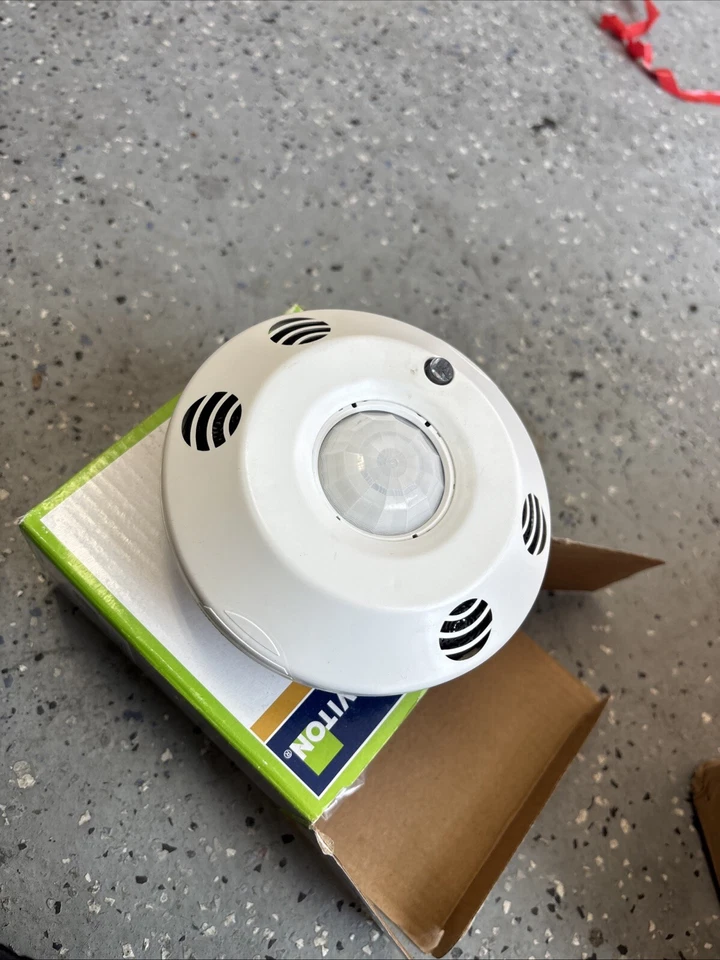 1 O5c20 O5C20-MDW ProVolt Leviton Pro Volt OCC Sensor Room Control - Image 1 of 4