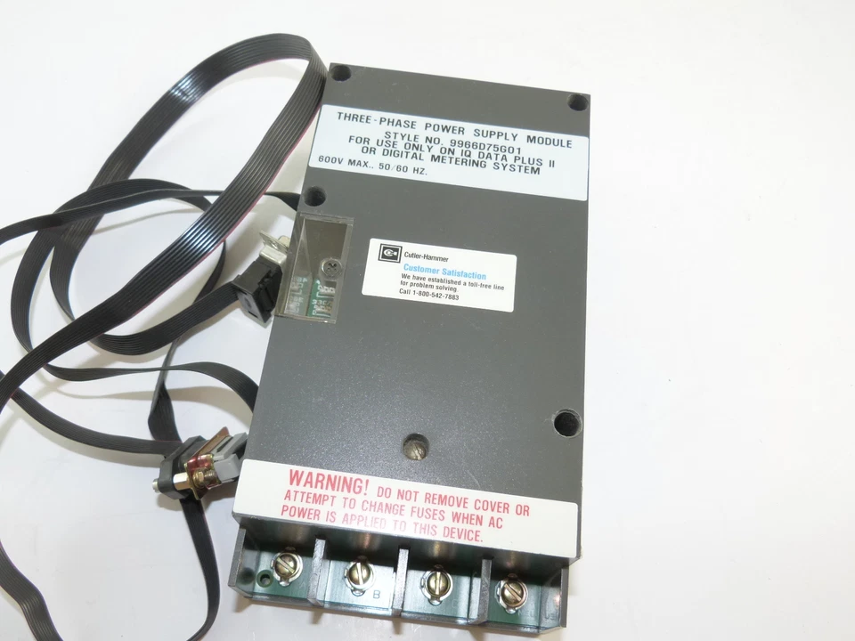 Módulo de fuente de alimentación Cutler Hammer IQ Data 9966D75G01 3 fases usado Foto 1 de 1