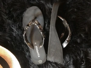 SUPERGA SANDALO INFRADITO GIOIELLO NERA 37 USATI POCHISSIMO LEGGERI COMODI - Foto 1 di 10