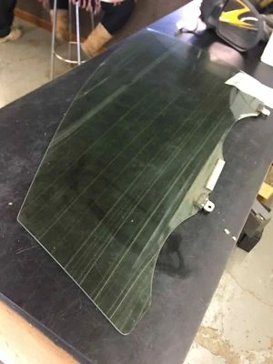 04-09 Toyota Prius puerta delantera izquierda lado conductor ventana vidrio OEM 2007 Foto 1 de 4