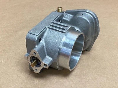 Corpo do acelerador BBK Performance 1765 70mm para 05-10 Ford Mustang V6 4.0L (NOVO) - Imagem 1 de 4