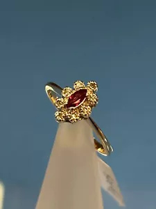 10K MASSIVER GELBGOLD RING ECHTER RUBIN und DIAMANTEN Größe 6 1/2 Neu - Bild 1 von 8