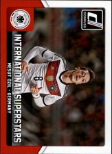 2015 Donruss International Superstars #32 Mesut Ozil