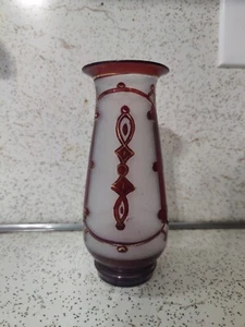 Vintage handverzierte rote Kunstglas Vase 7" - Bild 1 von 6