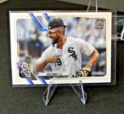 2021 Topps Jose Abreu Image Photo Variation SP Short Print # 331 - Image 1 of 3