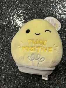 Neu mit Etikett Spielzeug Glühbirne Squishmallow 7 Zoll Plüsch Think Positive - Bild 1 von 4