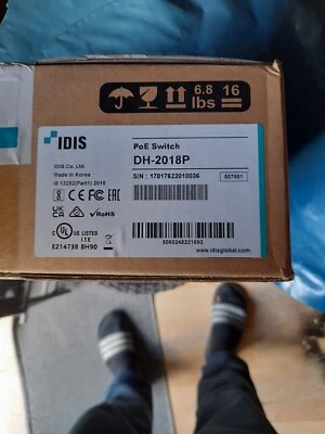 IDIS cctv DirectIP® PoE network Switch - Image 1 of 2