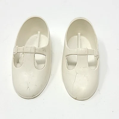 Muñecas familiares y amigas ideales vintage ~ ZAPATOS BLANCOS originales con correa en T Foto 1 de 4