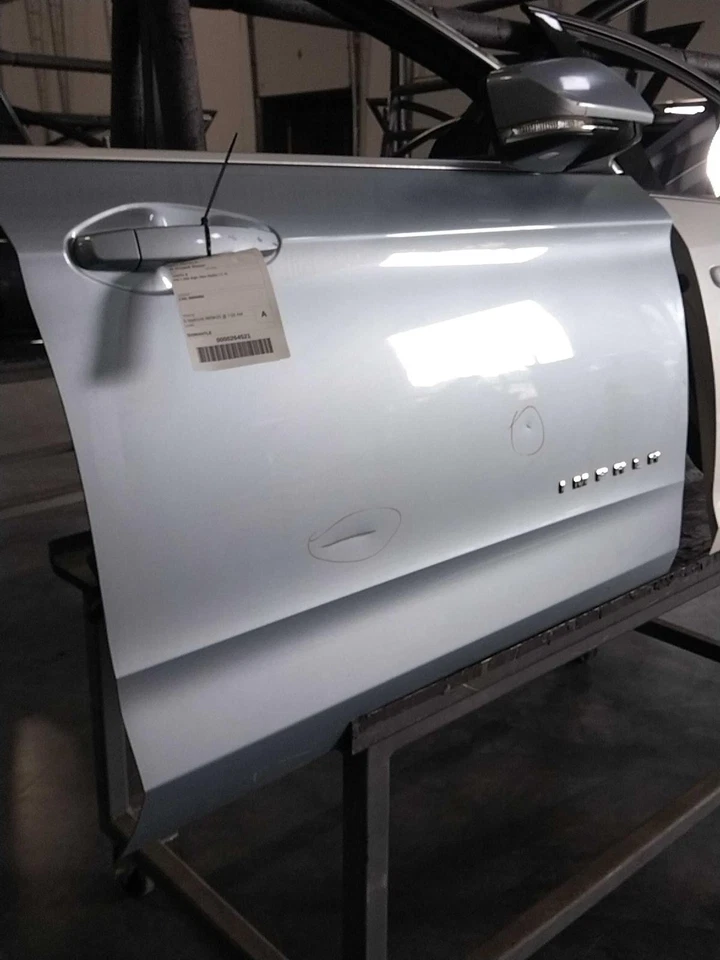 2014 Chevrolet Impala Right Front Door Blue OEM Used, Scratch/Dent 121K Miles - Imagem 1 de 2