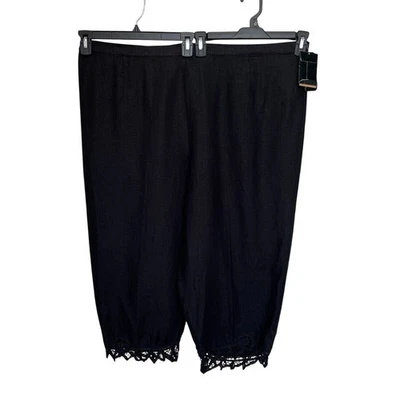 Uniform John Paul Richard | Black Linen Capris Lace Cut Out Trim Size 26W Beach - Image 1 of 4