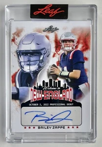 2022 Leaf Bailey Zappe Welcome to New England Rookie Auto Encased /500 Patriots - Foto 1 di 2