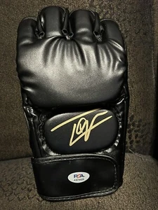 UFC CHAMPION FIGHTER - ILIA TOPURIA SIGNED AUTOGRAPH GLOVE PSA COA FUTURE BMF? - Picture 1 of 3