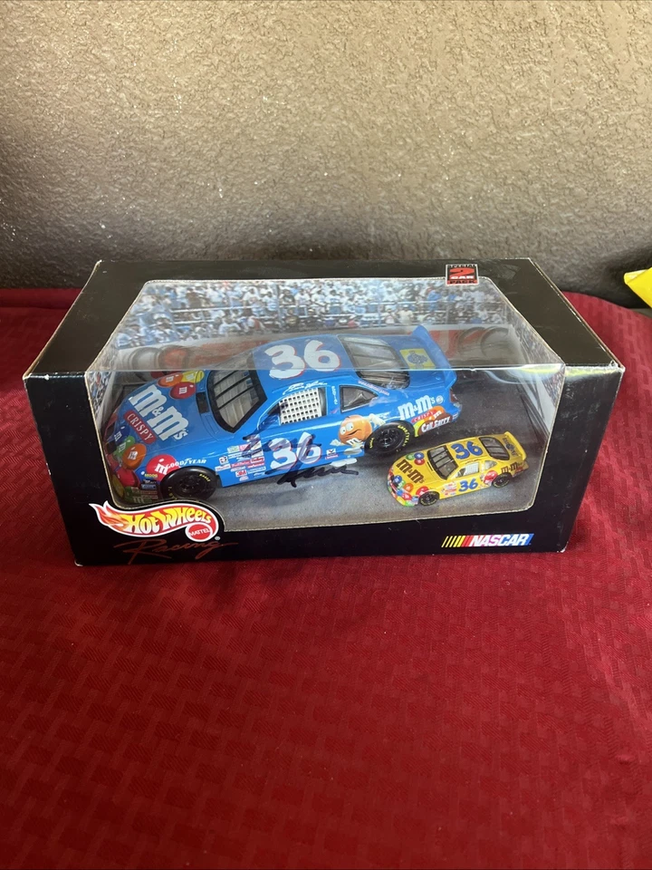 HOT WHEELS RACING 1/24 SCALE NASCAR #36 M&M 1998 PONTIAC GRAND PRI CAR PACK