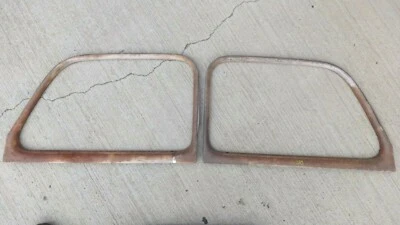 Chevy 1940 sedán de 4 puertas puerta trasera ventana decoración molduras original GM par Foto 1 de 4