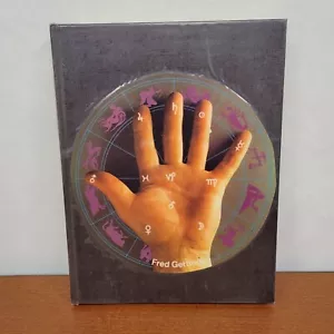 The Hand and the Horoscope by Fred Gettings ~Vtg HB 1973 Triune Books Occult - Imagen 1 de 9