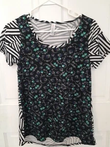 Camiseta Clásica LulaRoe Floral Frontal Talla Xxs Apenas Si alguna vez Usada - Imagen 1 de 5
