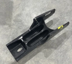 Bobcat 7271956 IDLER MAC 7271957 Bracket NEW! FREE SHIPPING! - Picture 1 of 8