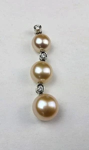 Colgante de platino Pt900 perlas graduadas diamantes 0,09 quilates - Imagen 1 de 5
