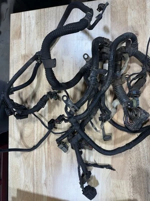 Dodge Ram 2500 3500 2004 arnés de motor Cummins 5,9 L arnés de cableado delantero Foto 1 de 4