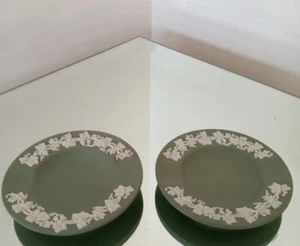 2 Vintage Wedgwood Jasperware Sage Green Jewelry Dish Trinket Dish Ashtray - Picture 1 of 3