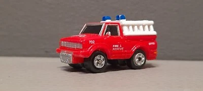 Micro Machines Galoob Datsun caminhão de bombeiros coleção serviços urbanos ideia de presente década de 1980 - Imagem 1 de 4