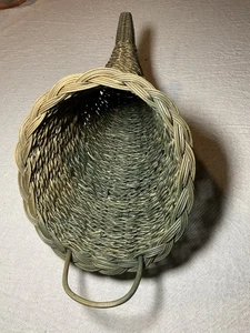 Vintage Wicker Cornucopia Basket Horn of Plenty Centerpiece Wicker Basket Decor - Picture 1 of 6