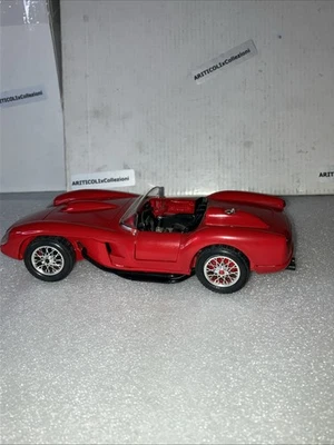 Modellino Ferrari 250 Testa Rossa  - 1:24 - Burago - Immagine 1 di 4