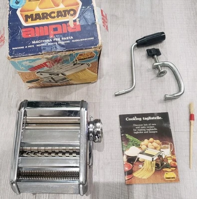 Vintage Marcato Ampia mod. 110 Manuel Pasta Maker Machine Brevettata-Italy.  - Image 1 of 4