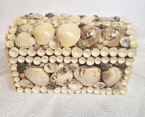 Vintage Handmade Lined Seashell Jewelry/ Trinket Box - Bild 1 von 17