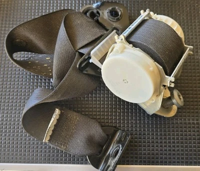 GMC Yukon 2007-2014 retractor de cinturón de seguridad para pasajero trasero GM OEM Chevy Tahoe Foto 1 de 4