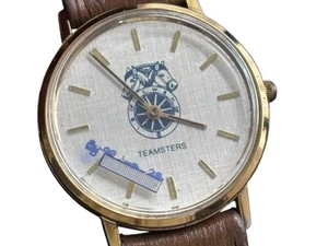 Vintage Teamsters Union Watch 34mm Gold Tone- New Battery - Truck As Second Hand - Imagen 1 de 8