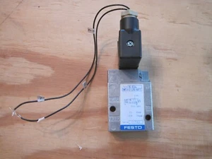 Una (1) válvula solenoide de aire Festo MFH-3-1/8-NPT con actuador MSFG-24 - Imagen 1 de 7
