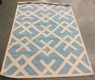 LIGHT BLUE / IVORY 4' X 6' Flaw in Rug, Reduced Price 1172653440 DHU552B-4 - Image 1 of 4