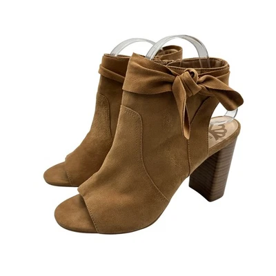 Botas femininas Fergalicious Monica peep toe marrom bronzeado camurça falsa arco tornozelo 8 - Imagem 1 de 4