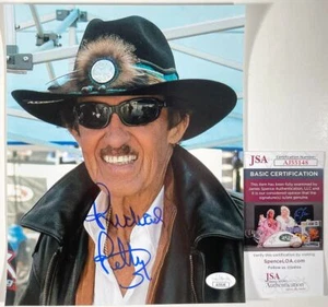 Richard Petty Signed NASCAR STP #43 8x10 Photo D Autograph JSA COA - Picture 1 of 1