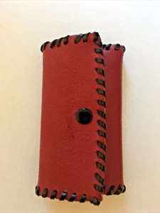 Llavero vintage de cuero con ganchos de resorte templado rojo negro - Imagen 1 de 12