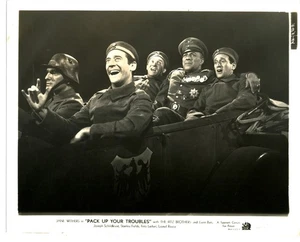 PACK UP YOUR TROUBLES 1939 #122 Ritz Brothers Joseph Schildkraut Lionel Royce - Picture 1 of 2