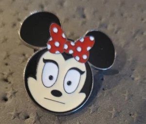 Disney Pin Booster Emoji Blitz Minnie Mouse Face Shocked - Bild 1 von 1