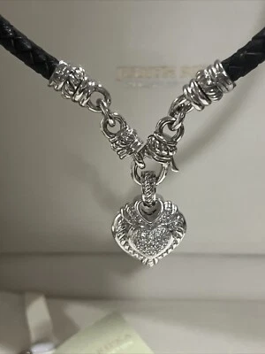 Cajas de collar colgante de circonita cúbica con cordón de cuero Judith Ripka de ley Foto 1 de 4