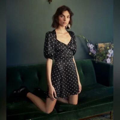 Mini Vestido Estilo Envolvente Lunares Seda Reformation 2 Lane Foto 1 de 4
