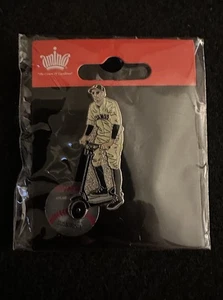 NEW MLB Hunter Pence Scooter Pin San Francisco Giants Officially Licensed - Picture 1 of 2