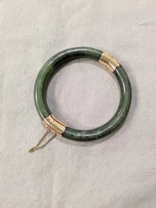 Vtg. 14K Gold Nephrite Jade 7.25" Hinged Bangle 9mm - Picture 1 of 5