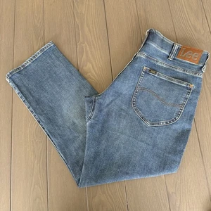 Jeans Lee Calce Atlético Para Hombres 34x30 Azul Lavado Movimiento Extremo MVP Denim Elástico Nuevo Con Etiquetas - Imagen 1 de 17